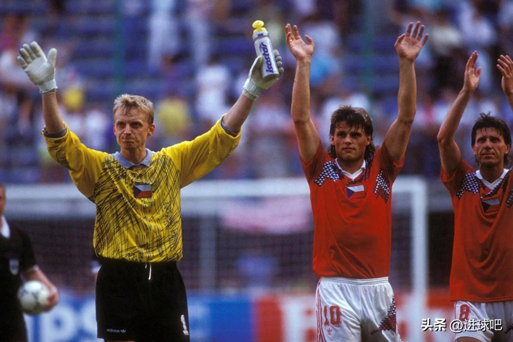 包含斯洛伐克队表现出色，赢得欧锦赛资格的词条