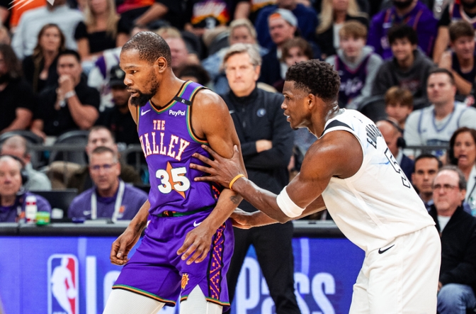 NBA巨星因暴发矛盾被罚离场，事件引起争议