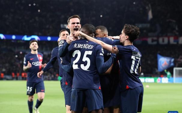 关于萨尔茨堡客场大胜，实现完美胜利的信息