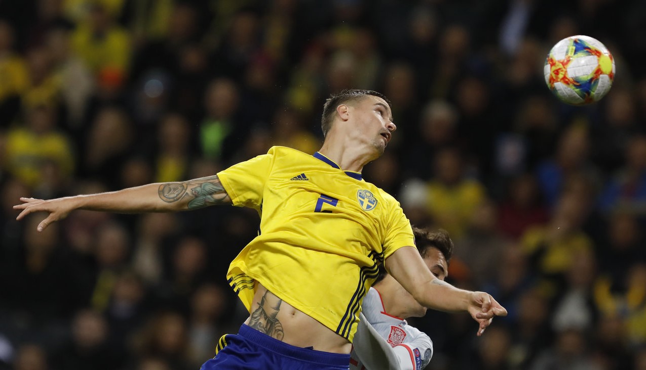 开云体育入口-瑞典客场惨败罗马尼亚，小组形势堪忧