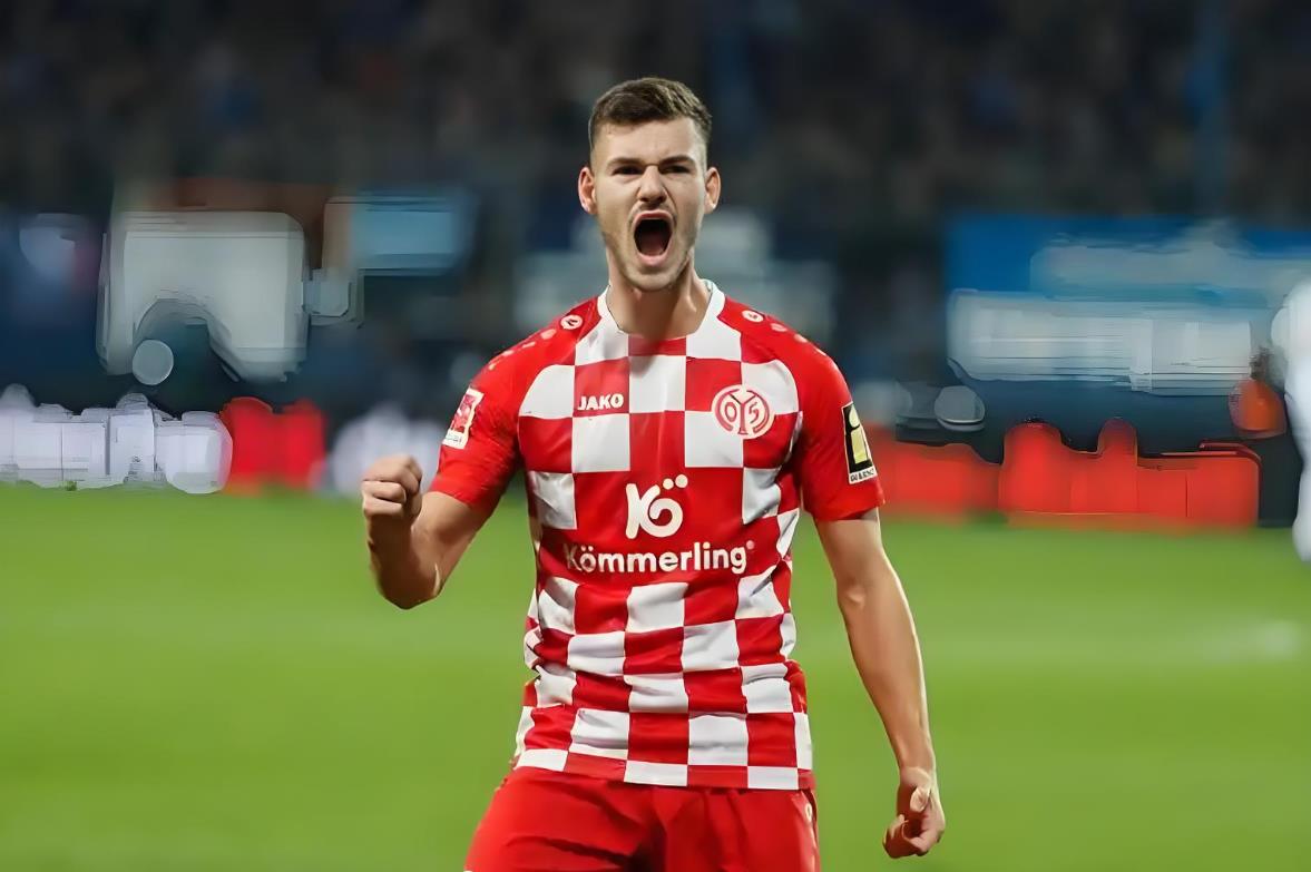 门兴格拉德巴赫客场大胜法甲球队的简单介绍