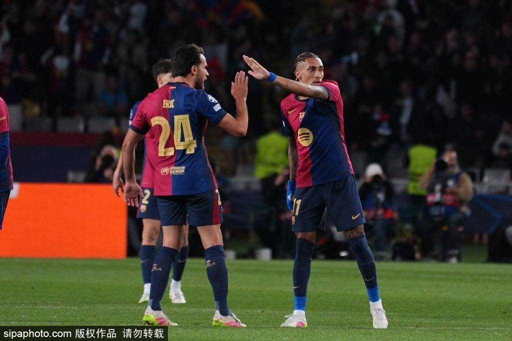 开云体育平台APP-关于巴塞罗那获胜勇士神勇表现对手无能为力的信息