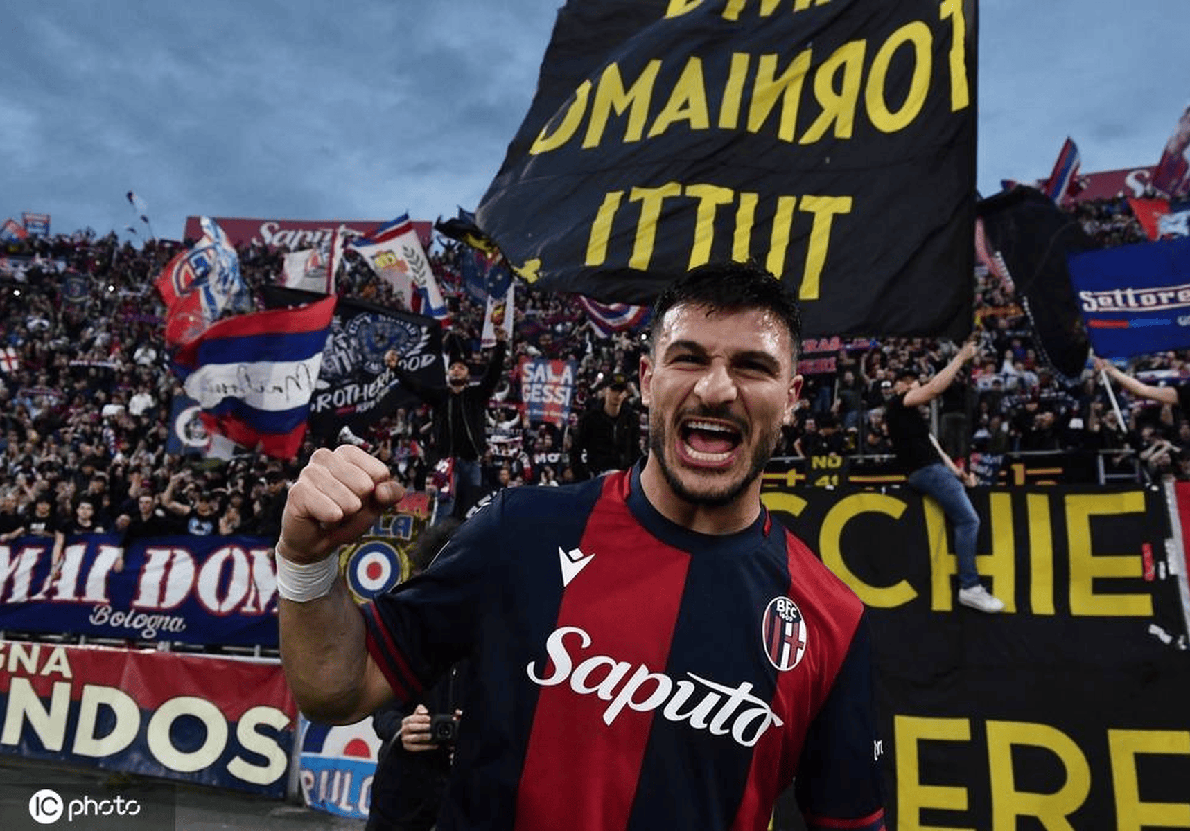 开云体育平台APP-包含美洲篮球赛事频频上演绝杀，球迷热情高涨的词条