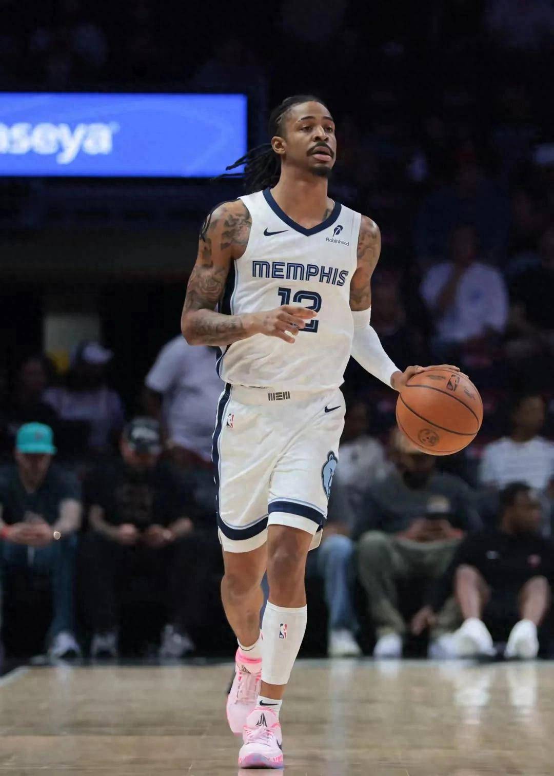 包含灰熊连胜魔术，教练戴利无懈可击的词条