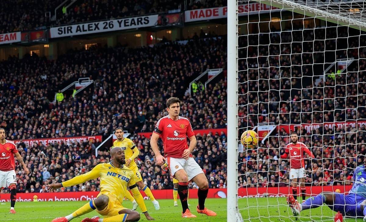 曼联-逆转水晶宫，取得比赛胜利的简单介绍