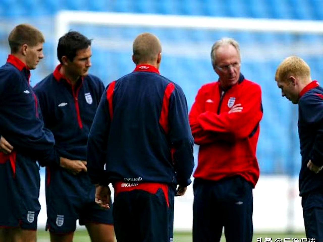 国足遭遇英格兰失利，英超局势紧张的简单介绍