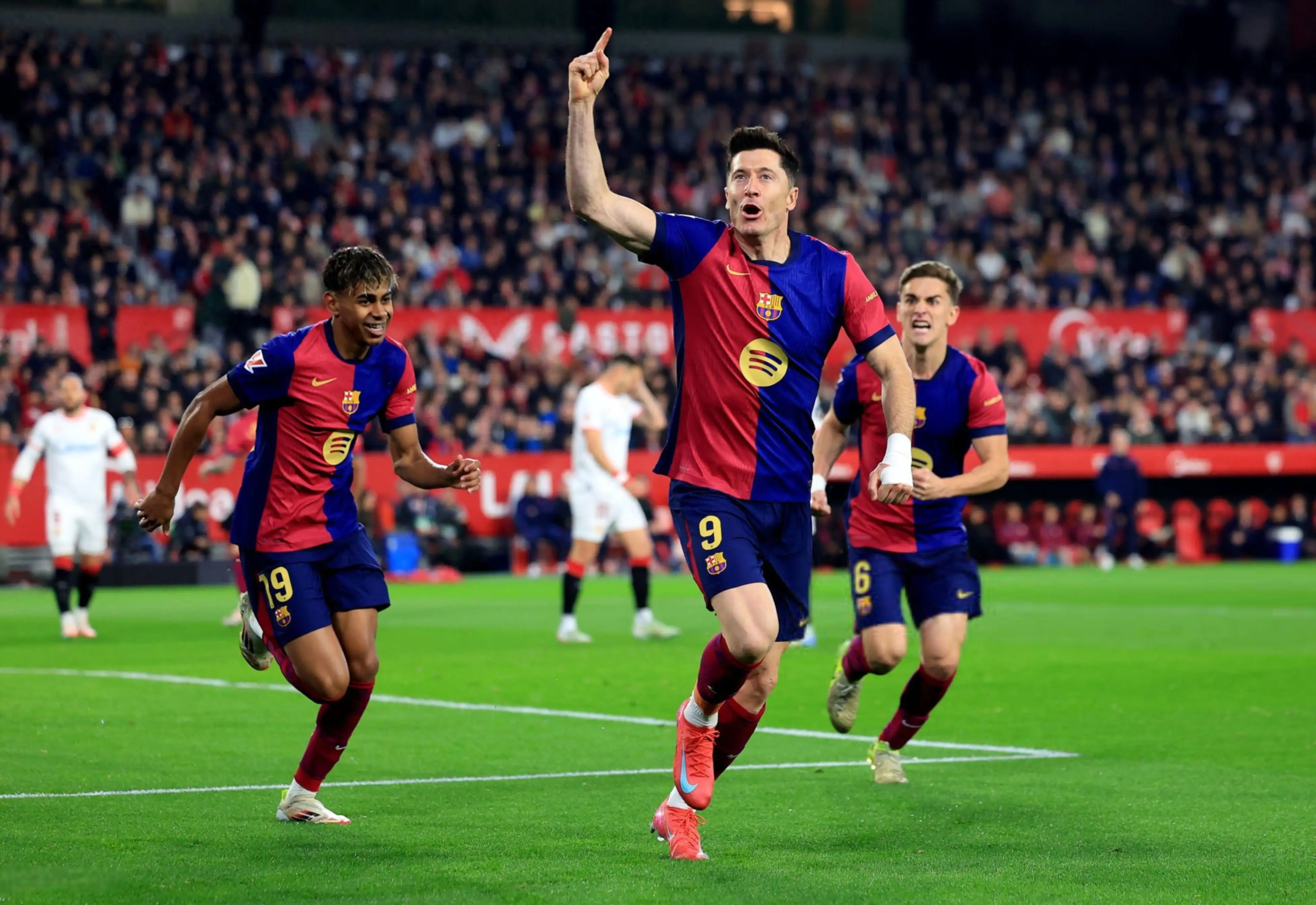 开云体育官网-切尔西战平曼城，姆巴佩关键助攻亚洲杯