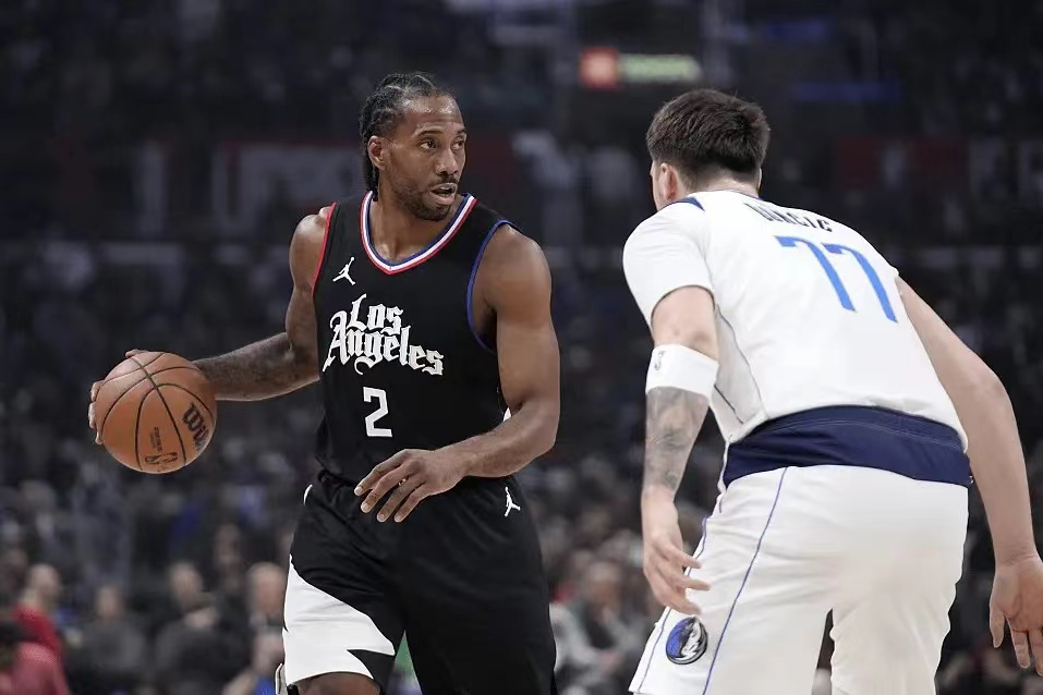 -主教练的精准指挥引领球队走向胜利之路的简单介绍