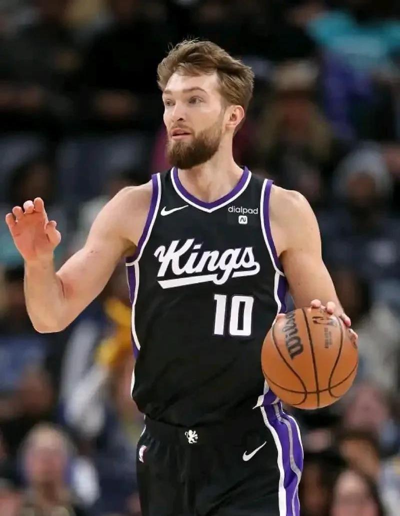 美国男篮绝地反击波兰男篮，浓眉惊艳世界的简单介绍