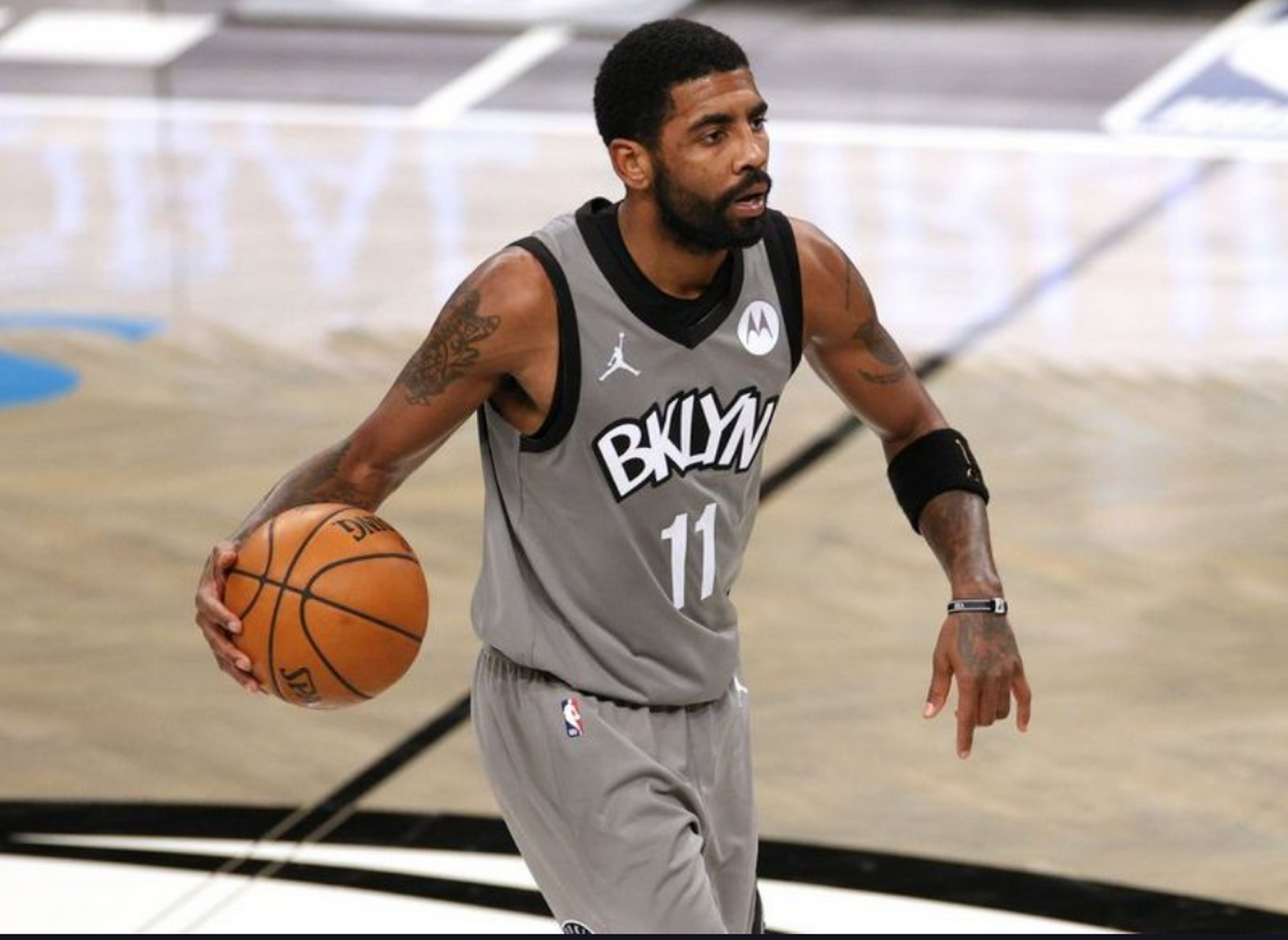 掘金横扫福建队，欧文统治全场