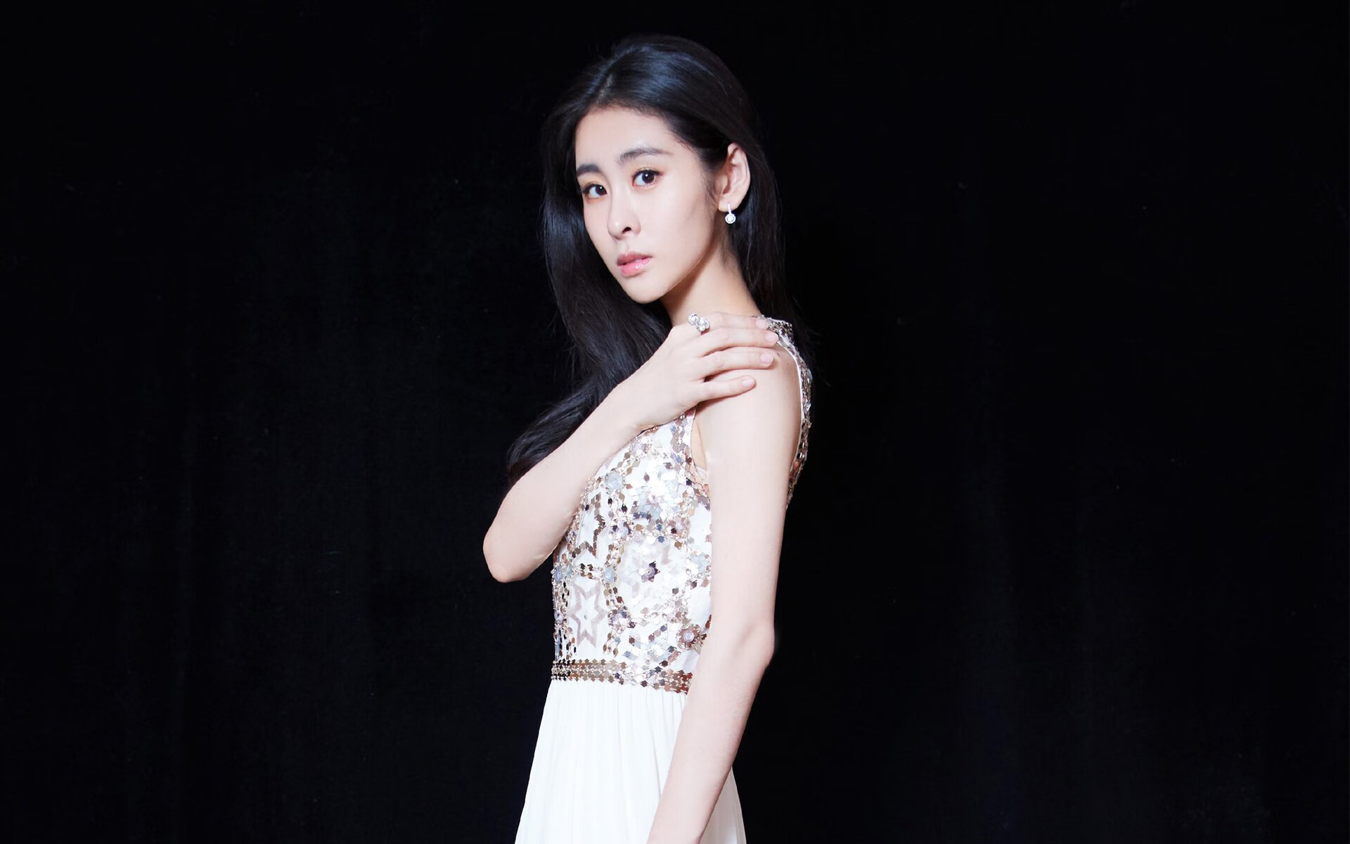 亚洲铁闸降临！富安健洋一夫当关改写英超争冠格局