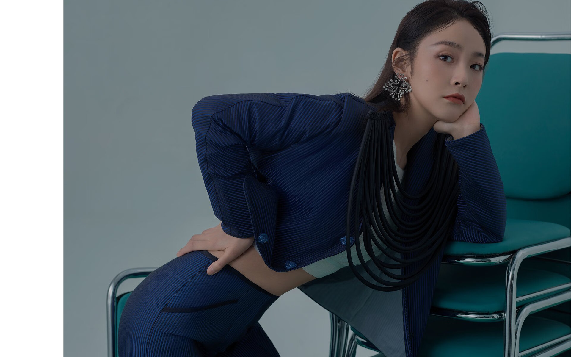 开云体育APP下载-国王与库里的魔幻一夜，当篮球与足球在平行时空相撞