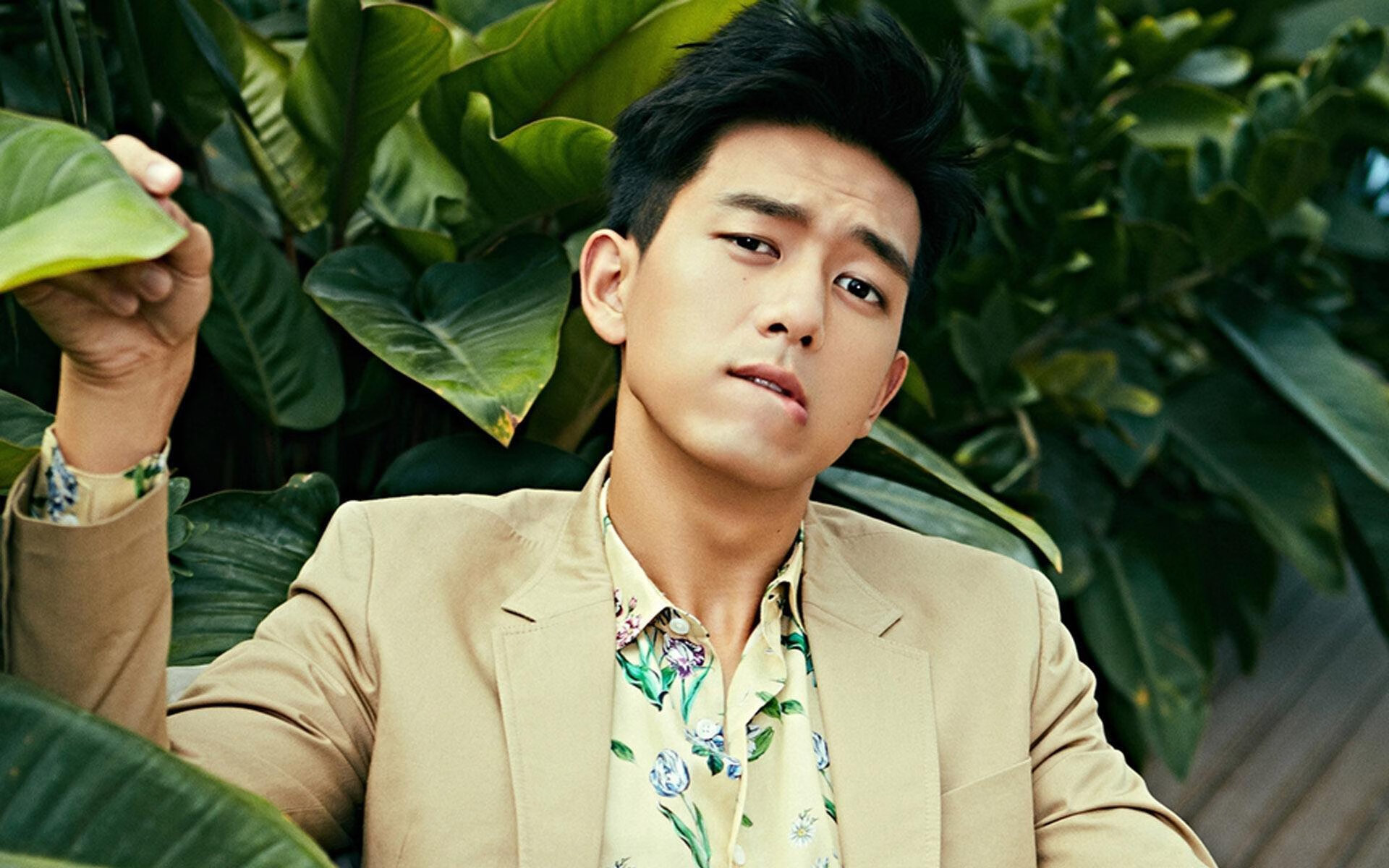 足球风云录，法国铁腕压制洪都拉斯，三笘薰德甲争冠战主宰赛场