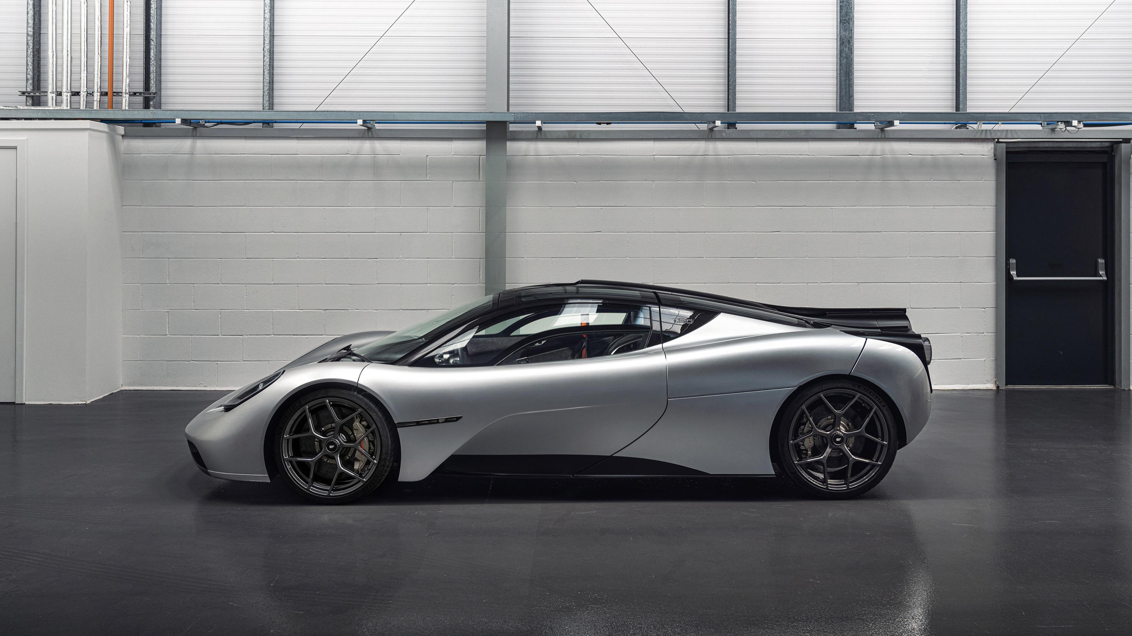 开云官网-欧冠淘汰赛之夜，米切尔一手掌控比赛走势