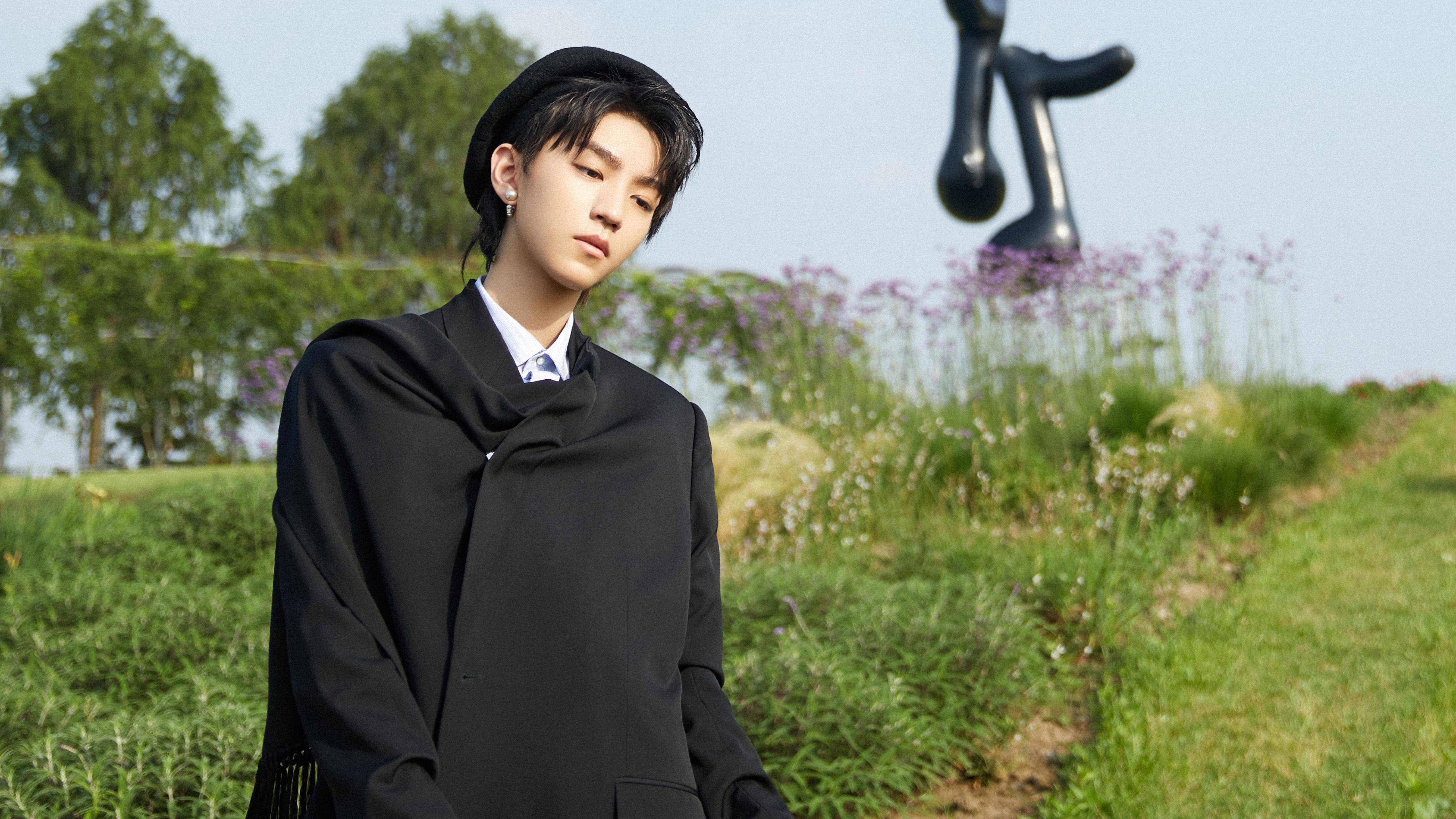 冰火两重天，森林狼狂胜上海队背后的NBA-CBA差距，与克莱·汤普森的重生之夜