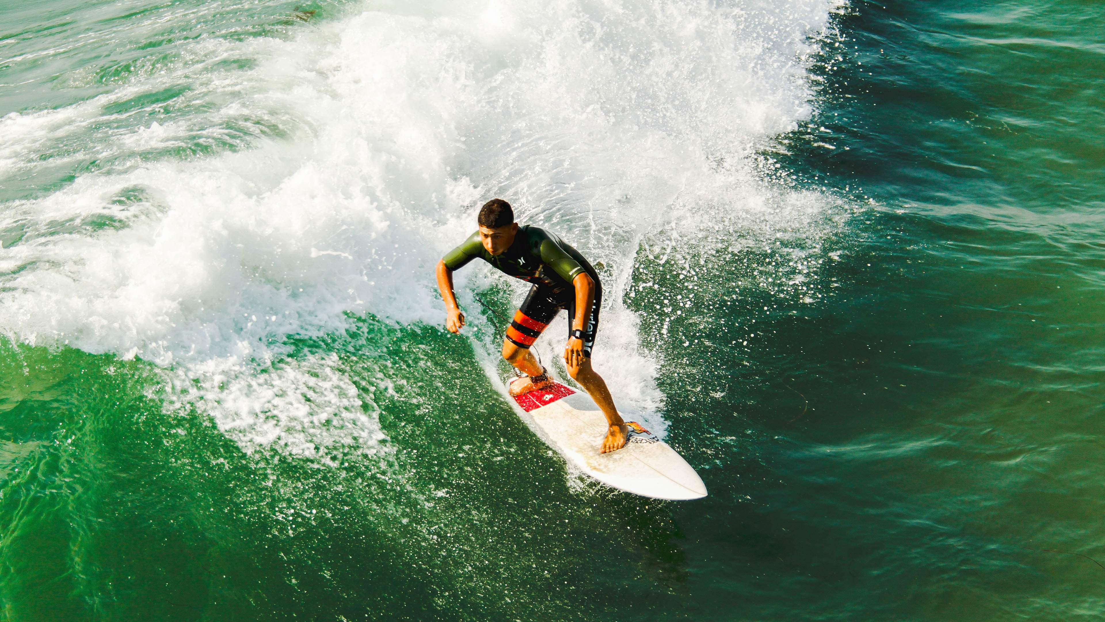 火箭狂潮摧毁爵士铁壁，约基奇一人瓦解千军防线