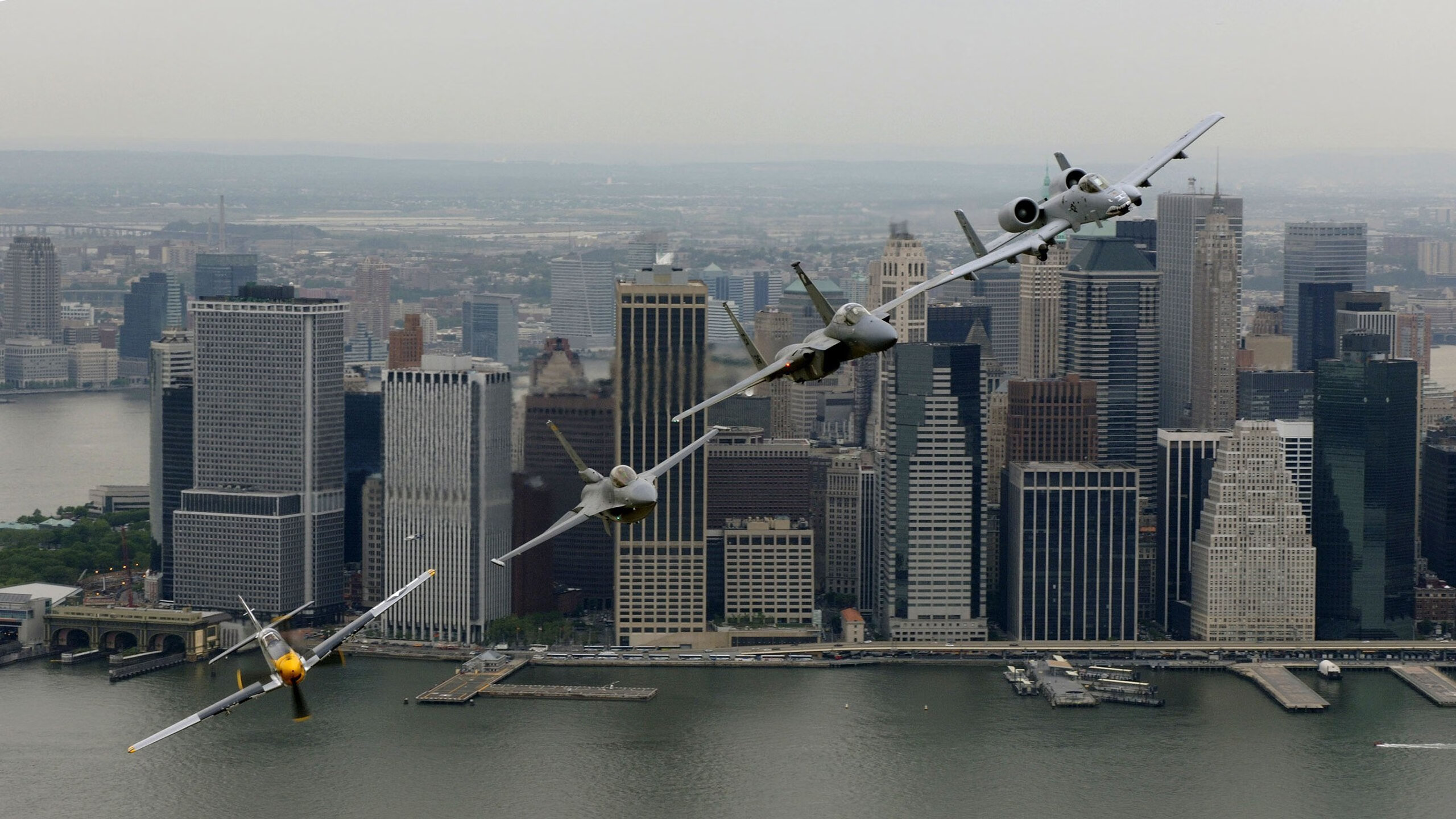 欧冠半决赛焦点战，老鹰加时翱翔，上海队憾负止步四强